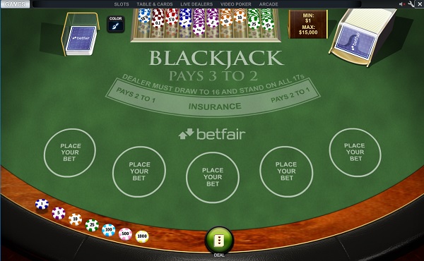 jogo de cartas conhecido como blackjack